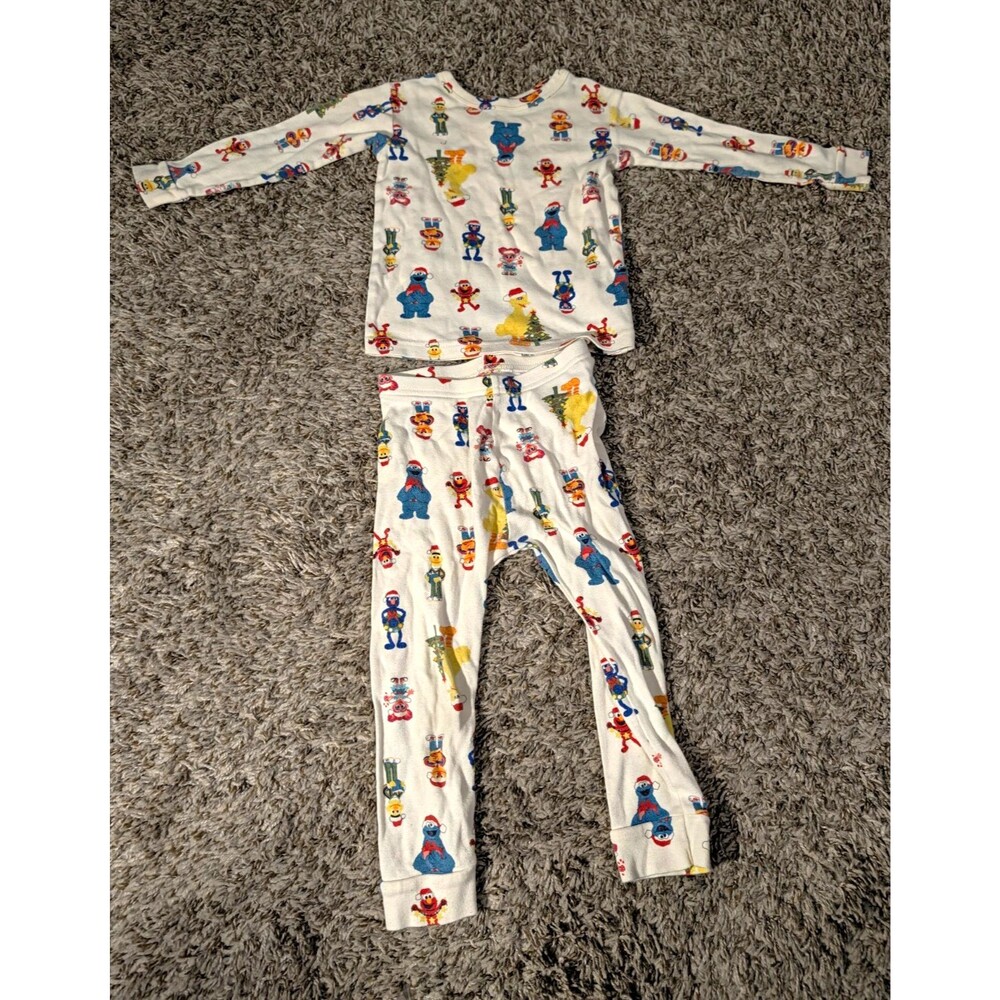 babyGap Sesame Street Organic Cotton 2pc Christmas Pajama Set Snug Fit 2T